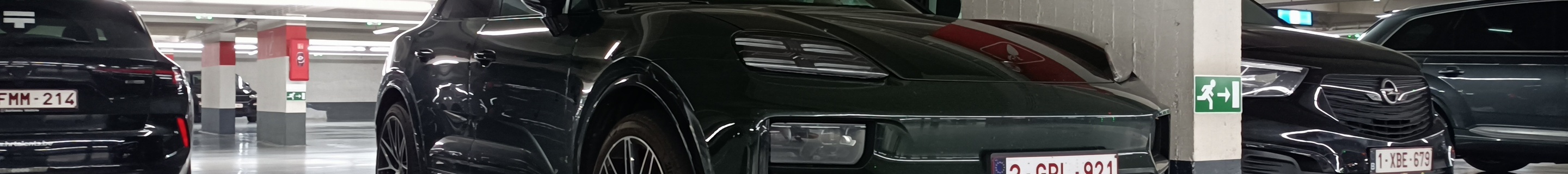 Porsche Macan EV Turbo