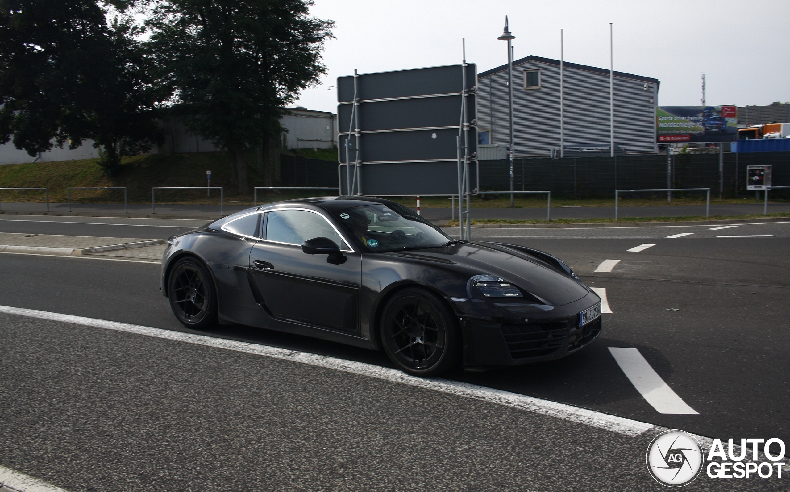 Porsche 718 Cayman EV