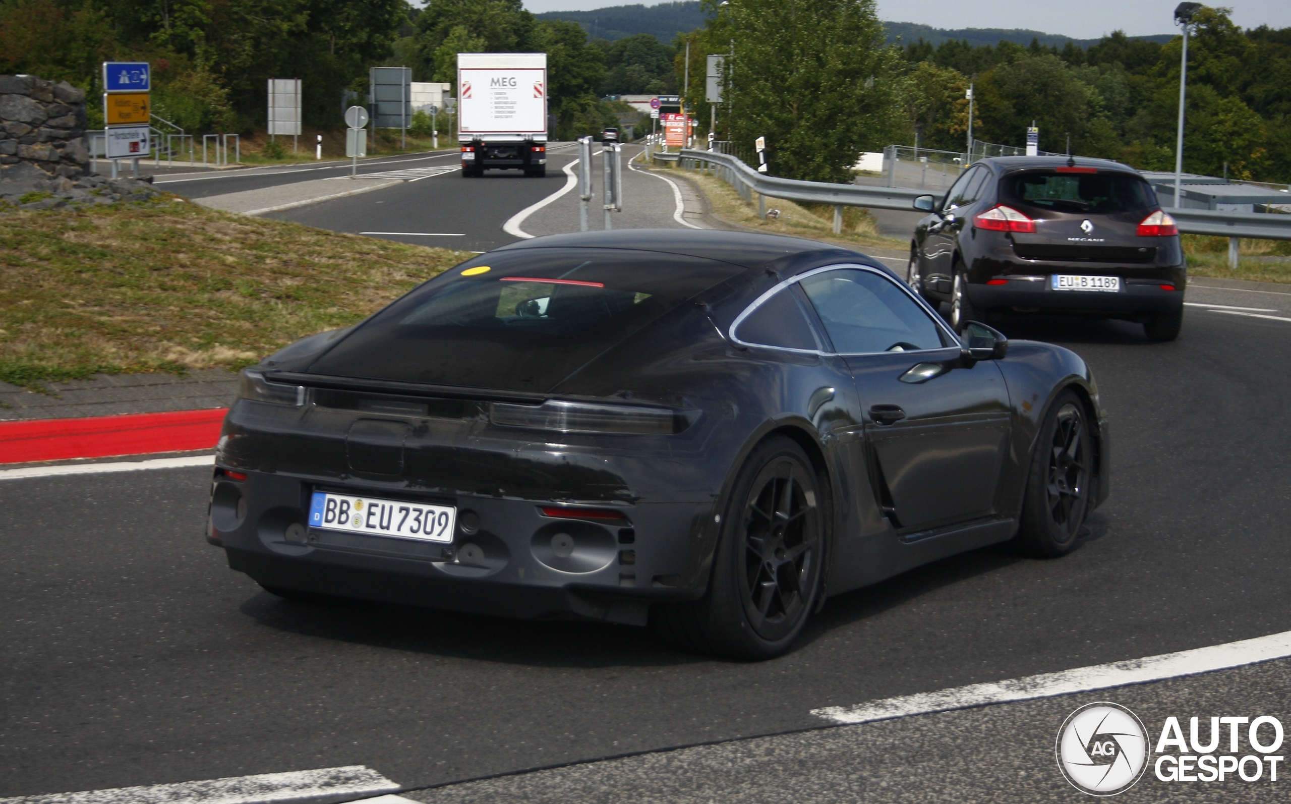 Porsche 718 Cayman EV