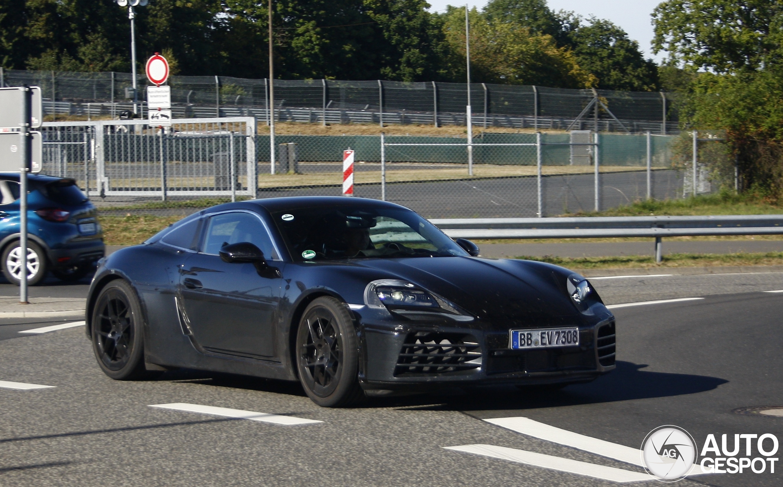 Porsche 718 Cayman EV