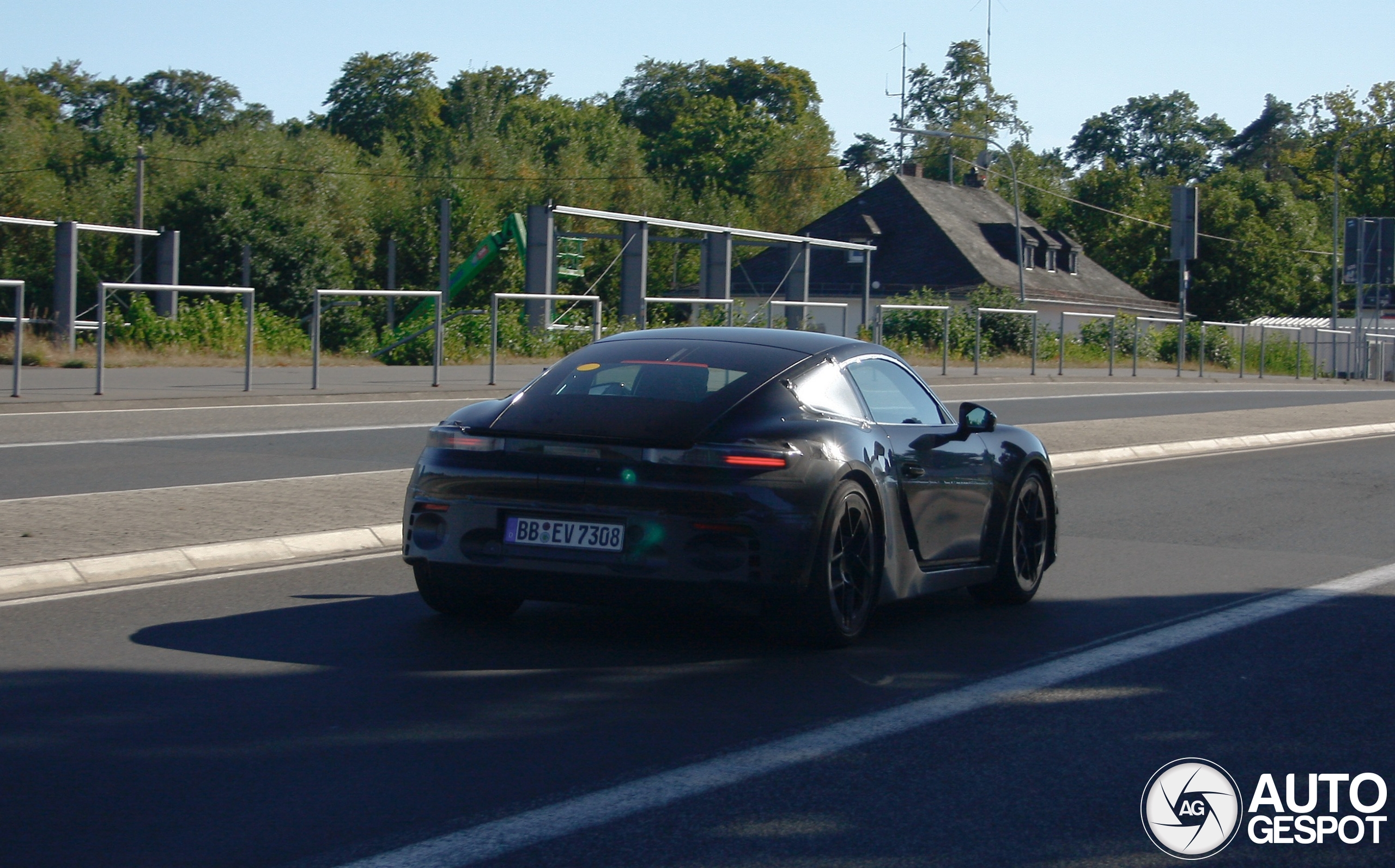 Porsche 718 Cayman EV