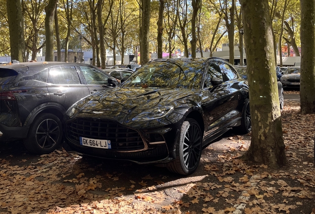 Aston Martin DBX707
