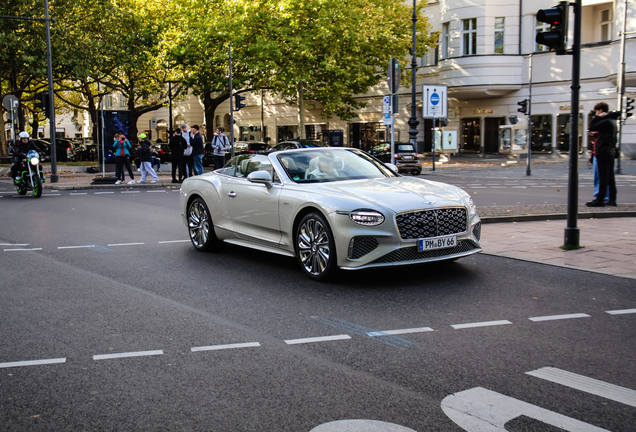 Bentley Continental GTC Mulliner 2025