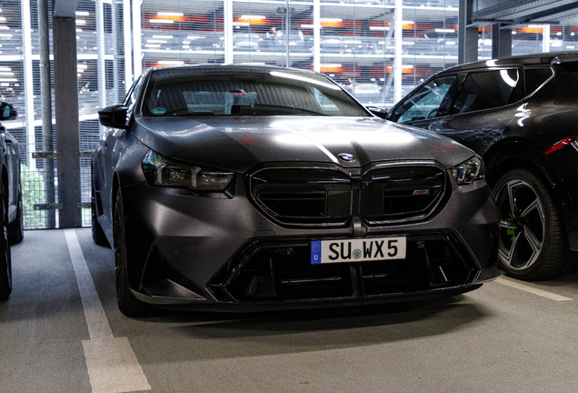 BMW M5 G90