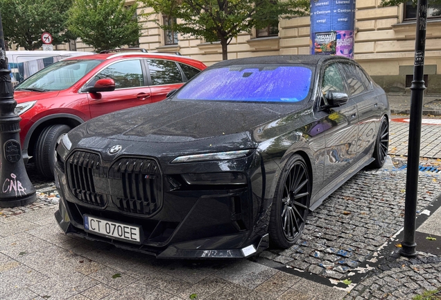 BMW M760e xDrive