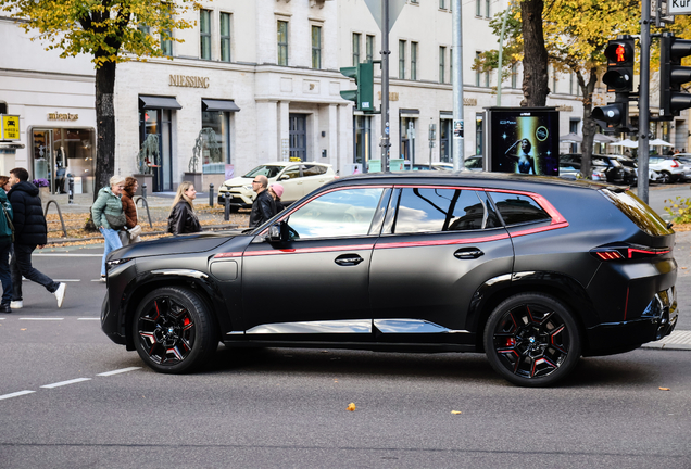 BMW XM G09 Label Red