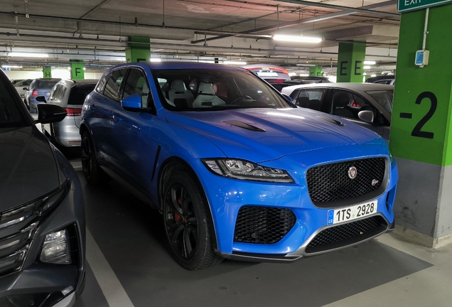 Jaguar F-PACE SVR