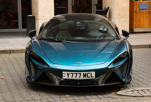 McLaren Artura Spider