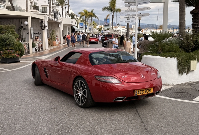Mercedes-Benz SLS AMG