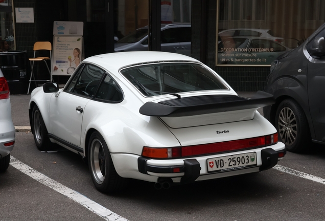 Porsche 930 Turbo