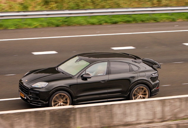Porsche Cayenne Coupé Turbo E-Hybrid