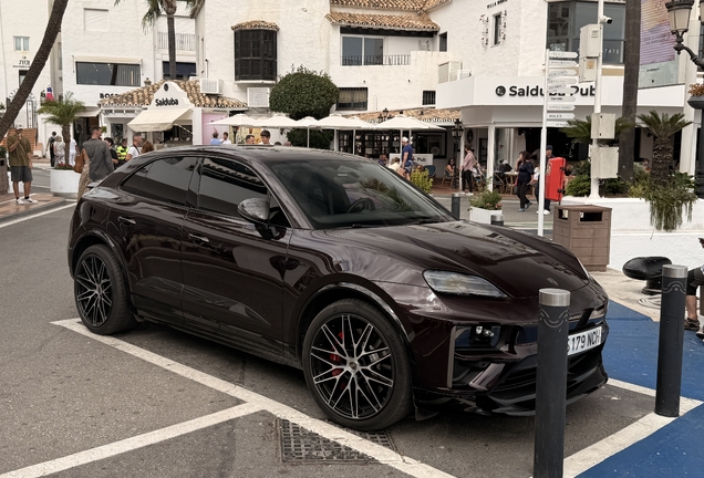 Porsche Macan EV Turbo
