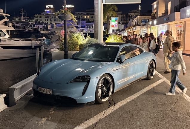 Porsche Taycan Turbo
