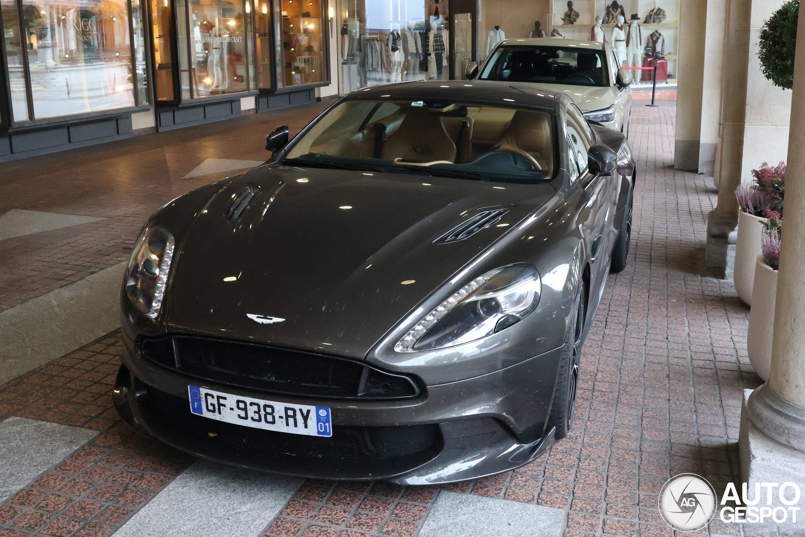 Aston Martin Vanquish S 2017