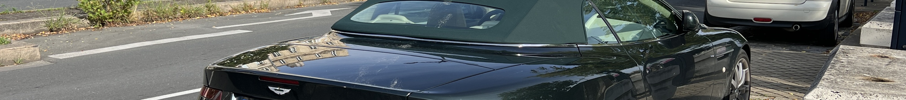 Aston Martin DB9 Volante