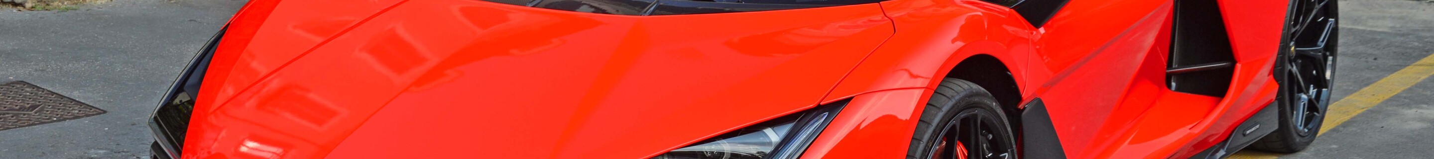 Lamborghini Revuelto