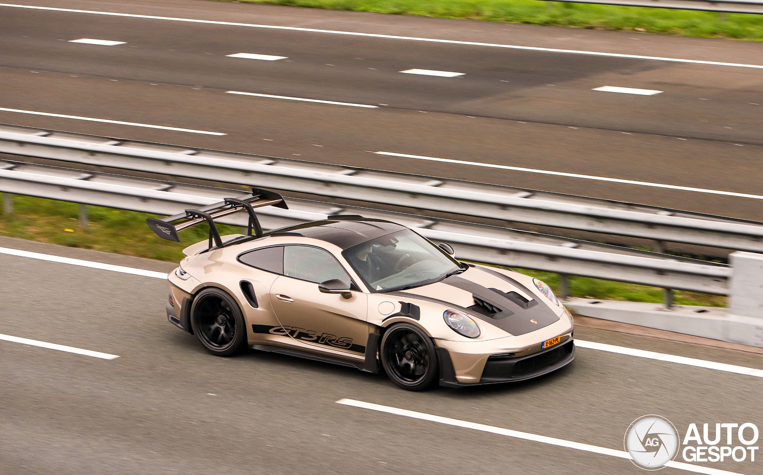 Porsche 992 GT3 RS MkI Weissach Package