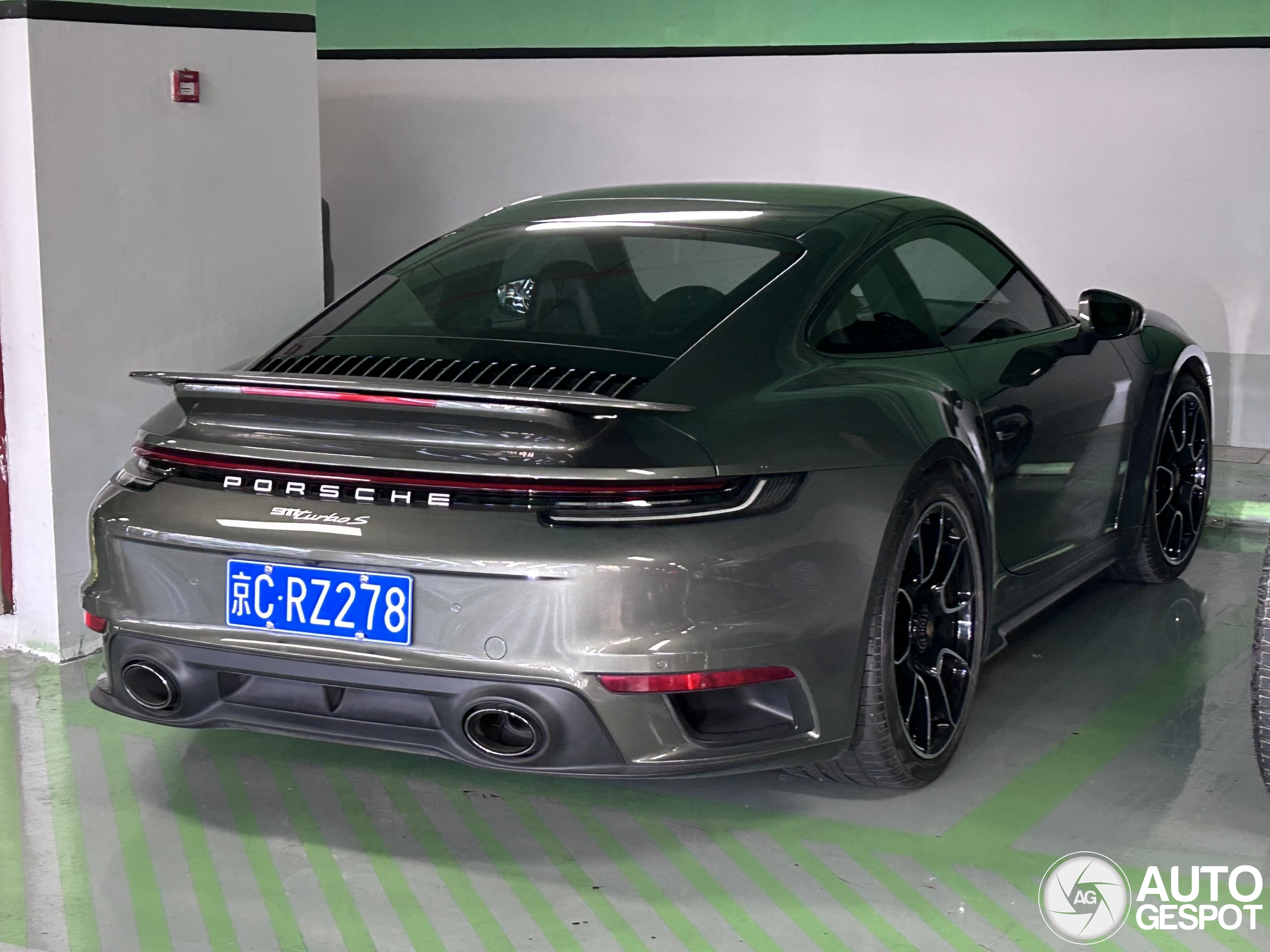 Porsche 992 Turbo S MkI