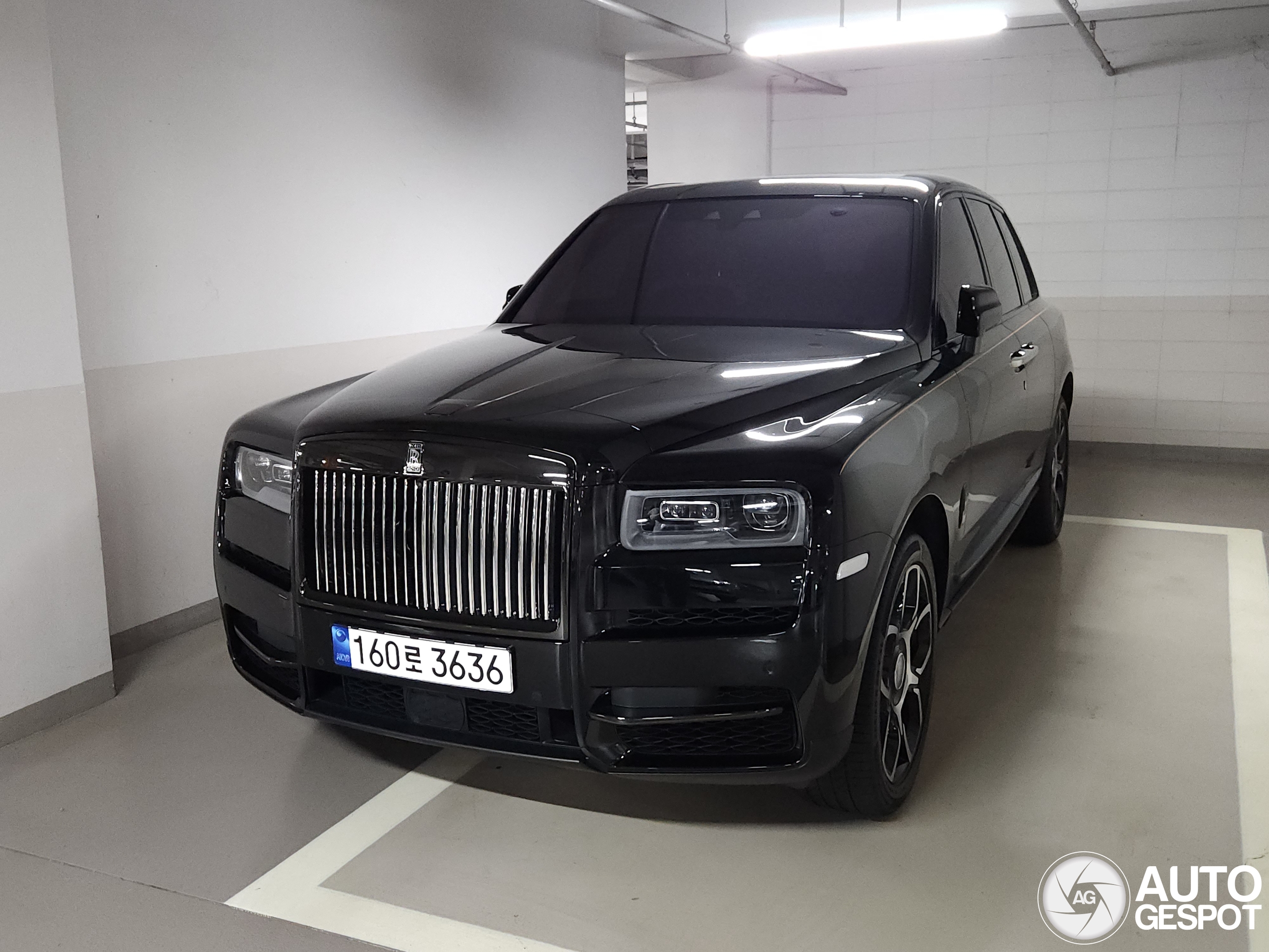 Rolls-Royce Cullinan Black Badge