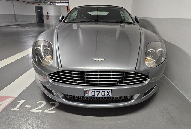 Aston Martin DB9 Volante