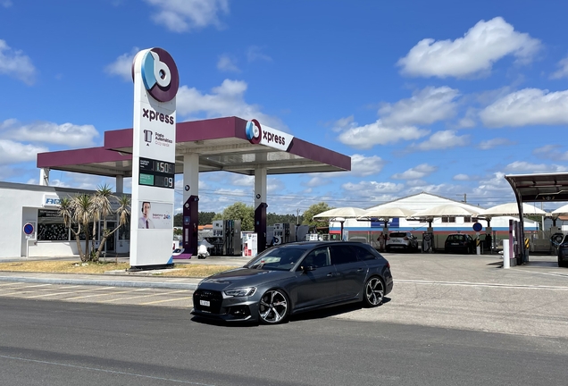 Audi RS4 Avant B9