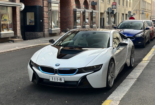 BMW i8