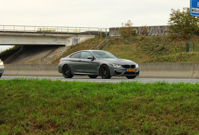 BMW M4 F82 CS
