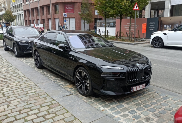 BMW M760e xDrive
