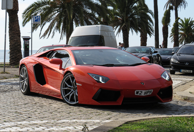 Lamborghini Aventador LP700-4
