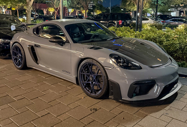 Porsche 718 Cayman GT4 RS Weissach Package