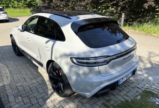 Porsche 95B Macan GTS MkIII