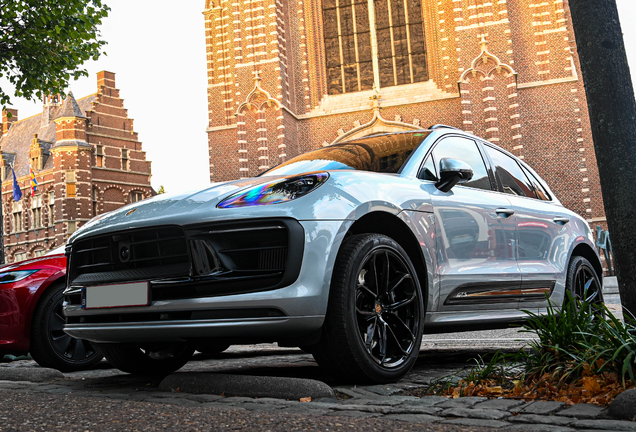 Porsche 95B Macan GTS MkIII