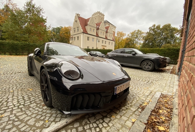Porsche 992 Carrera 4 GTS MkII