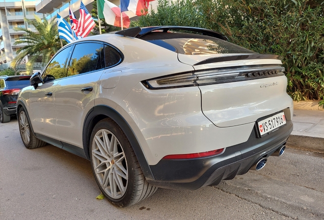 Porsche Cayenne Coupé Turbo E-Hybrid