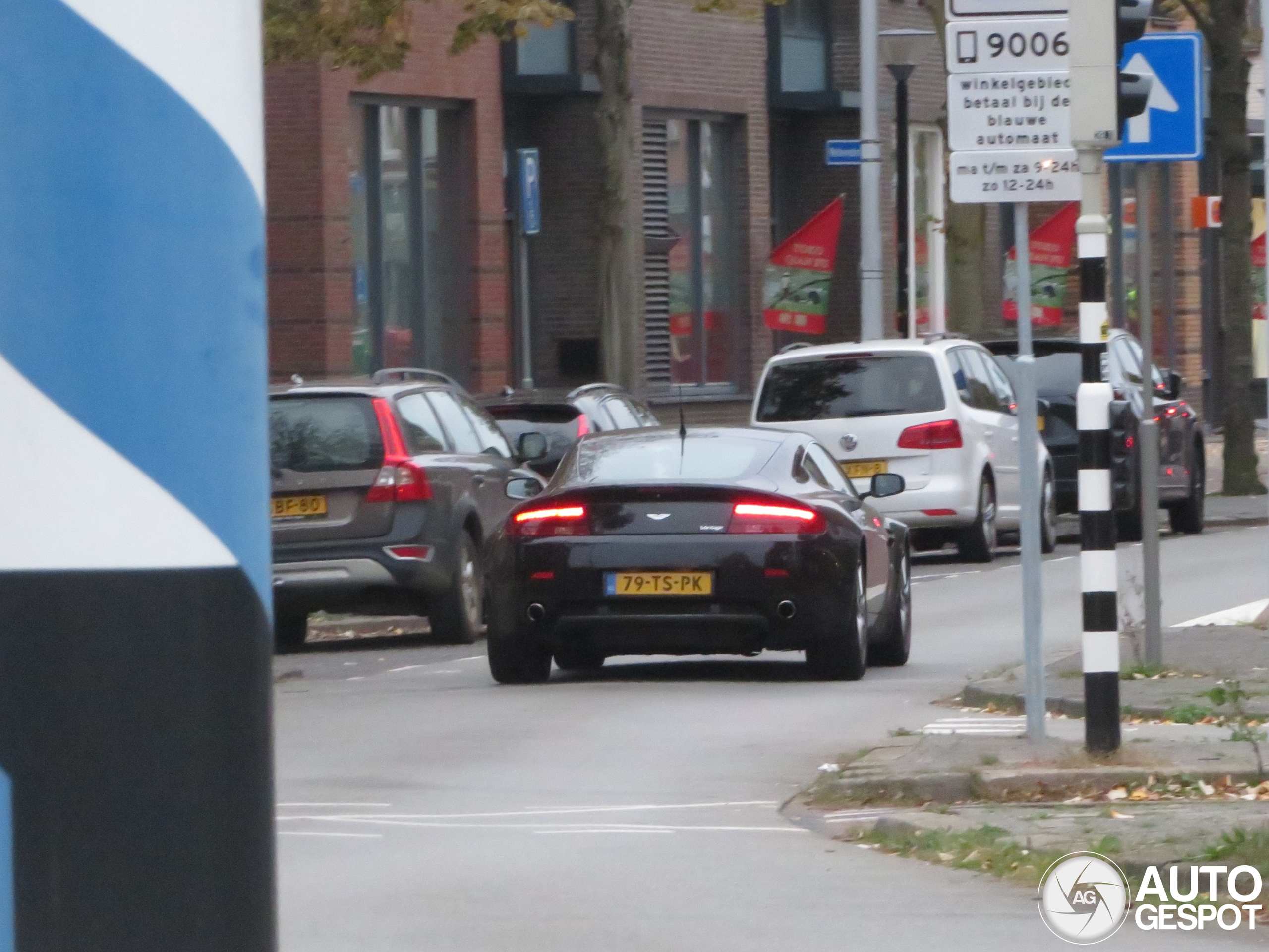 Aston Martin V8 Vantage