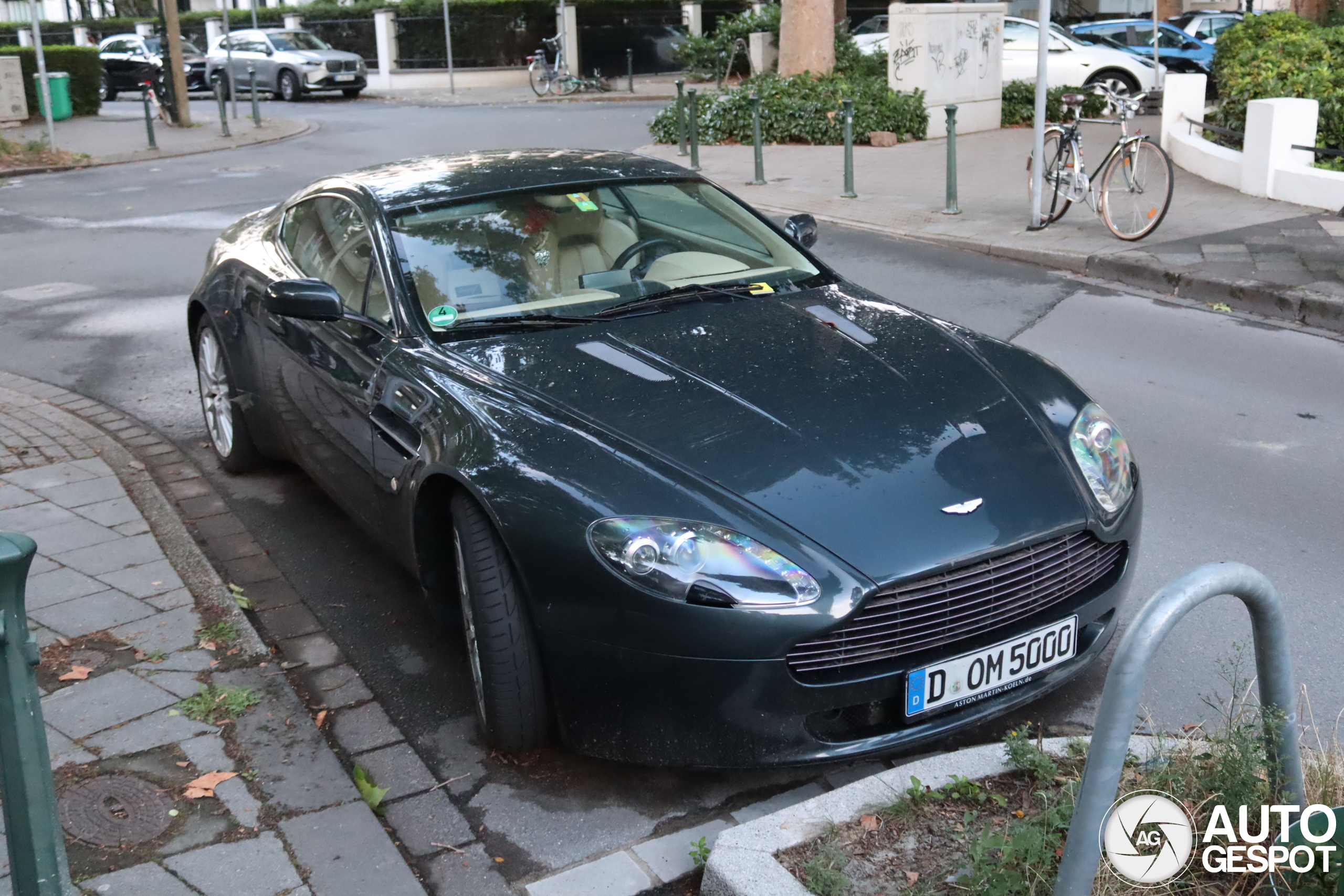 Aston Martin V8 Vantage