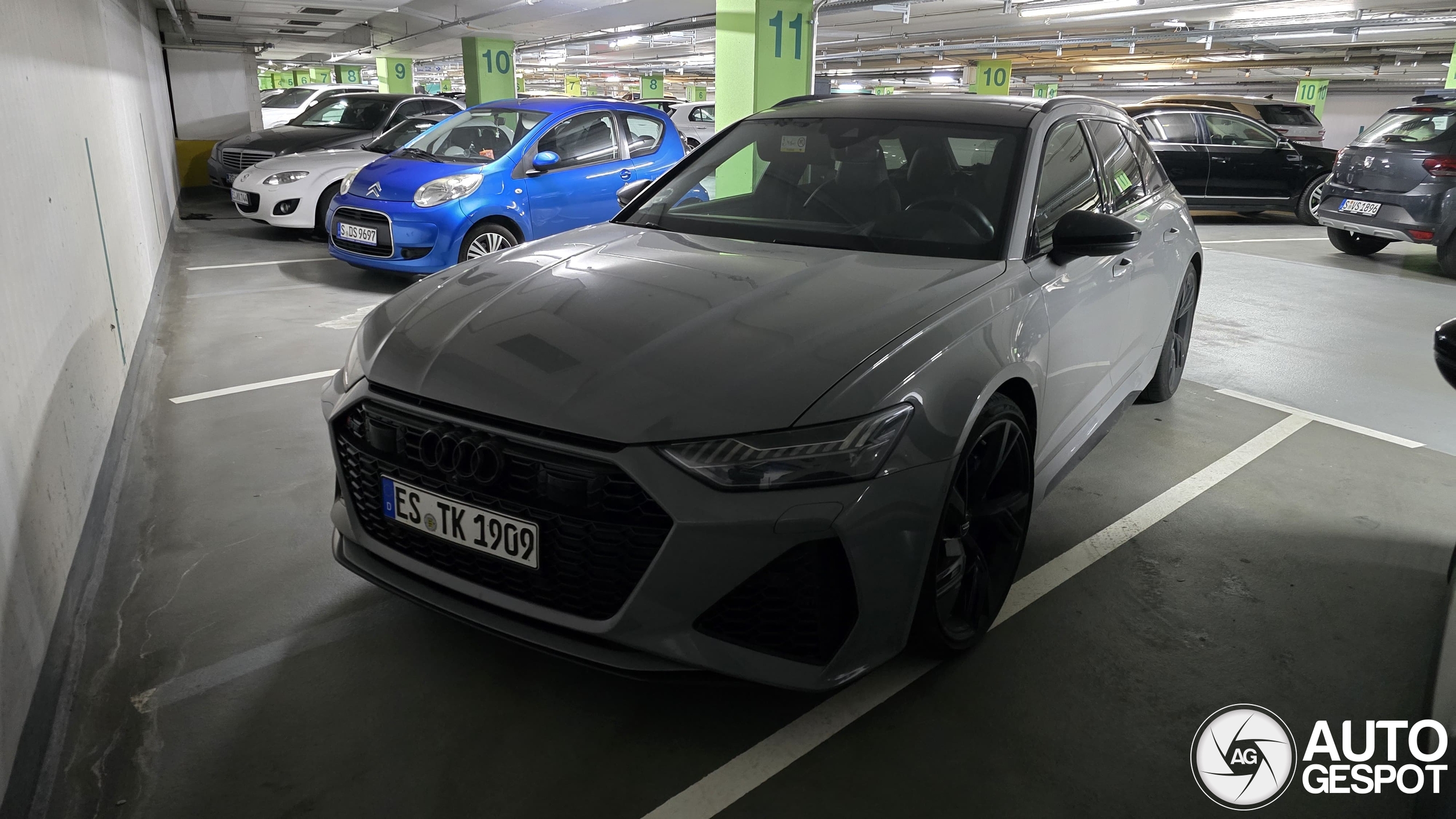 Audi RS6 Avant C8