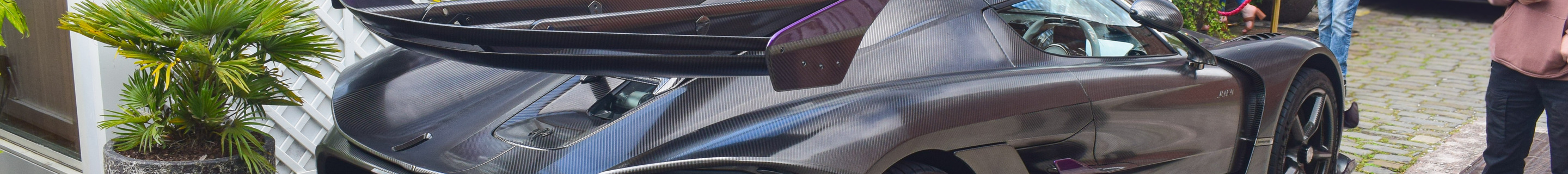 Koenigsegg Jesko Attack