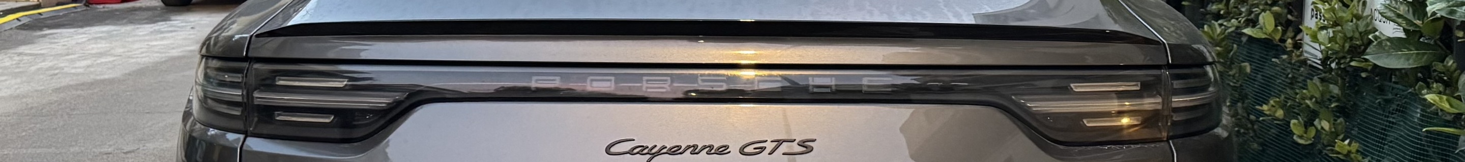 Porsche Cayenne Coupé GTS MkI