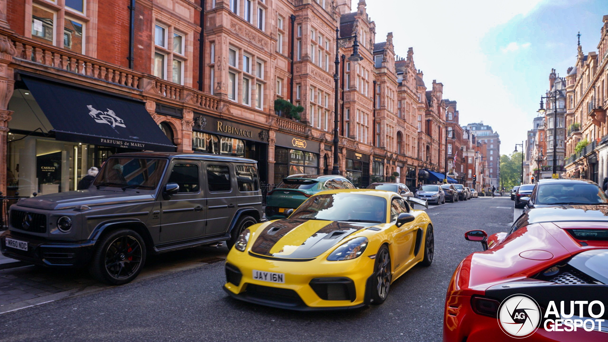 Porsche 718 Cayman GT4 RS Weissach Package
