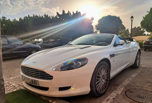 Aston Martin DB9 Volante