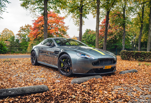 Aston Martin V8 Vantage AMR