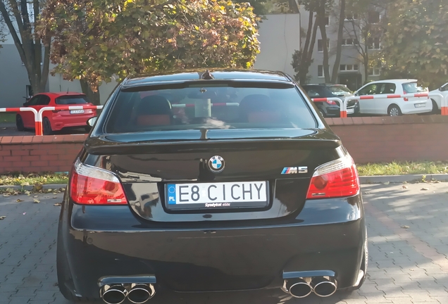 BMW M5 E60 2007