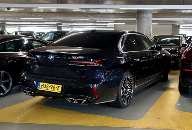 BMW M760e xDrive