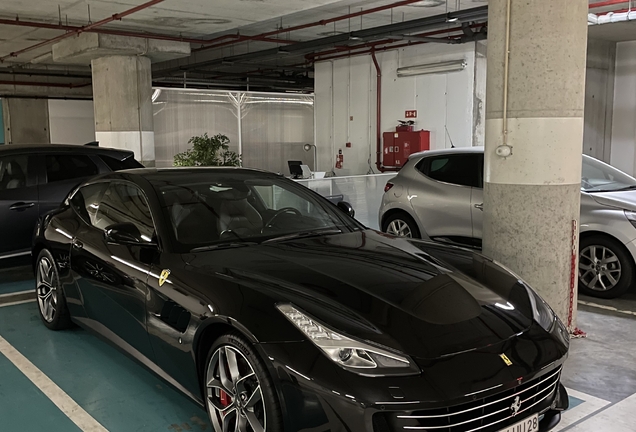 Ferrari GTC4Lusso T