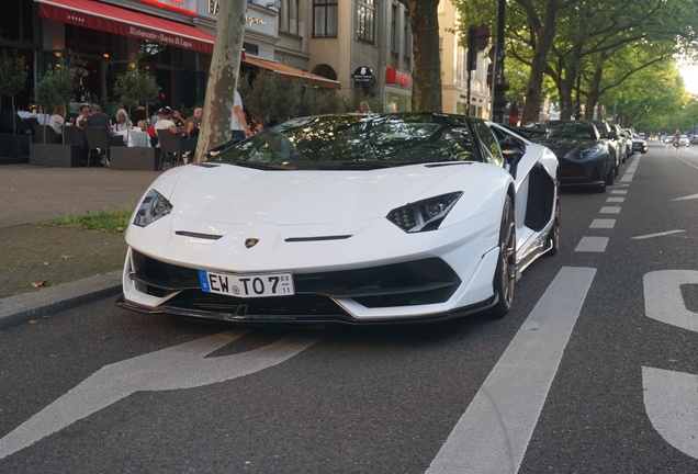 Lamborghini Aventador LP770-4 SVJ Roadster