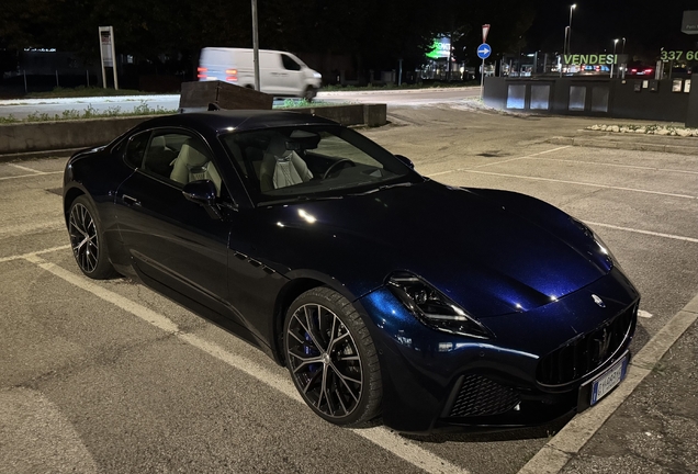 Maserati GranTurismo Modena 2023