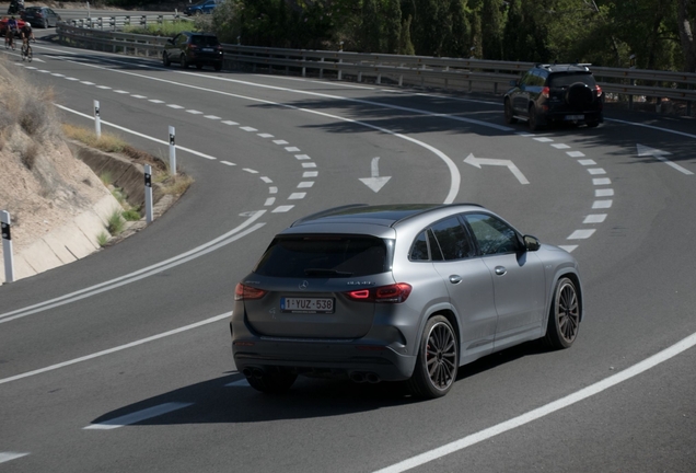 Mercedes-AMG GLA 45 S 4MATIC+ H247