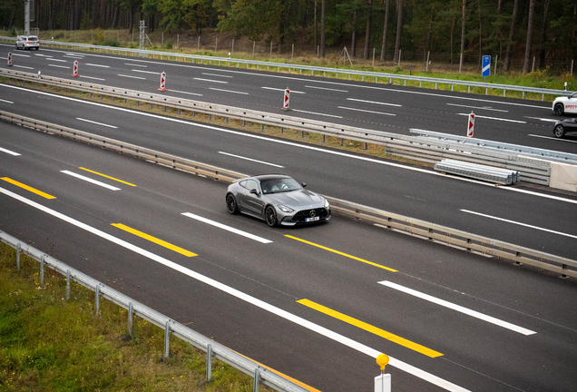 Mercedes-AMG GT 63 C192