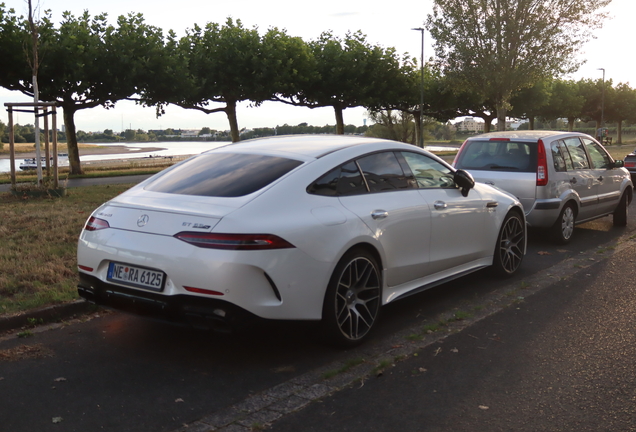 Mercedes-AMG GT 63 S X290